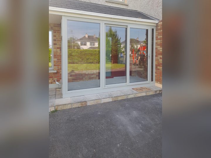 Sliding Doors